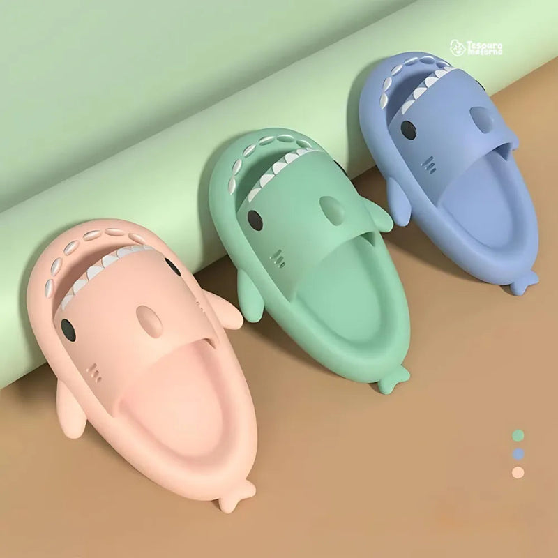 Slipper Shark - Chinelo com Formato de Tubarão para Pais e Filhos